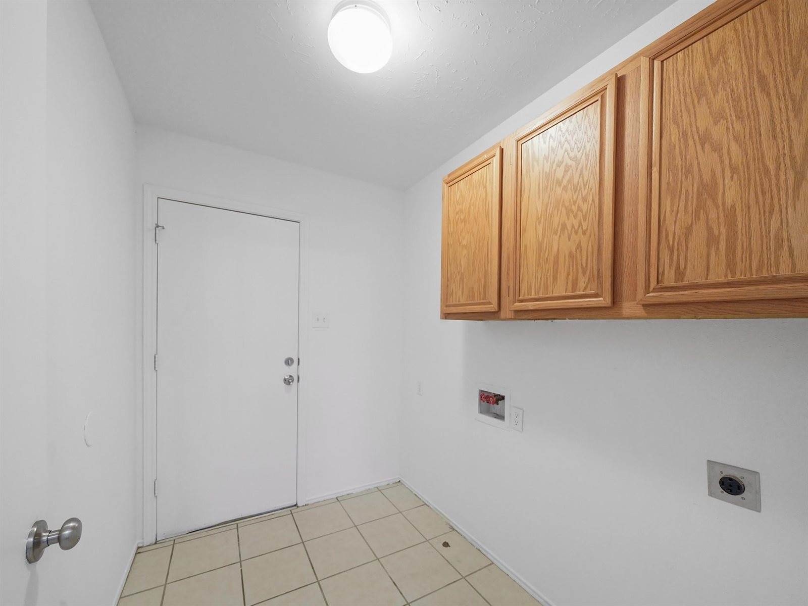 2711 North Peach Hollow Circle, Pearland, TX 77584