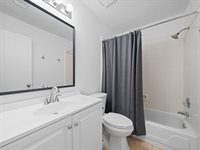 2711 North Peach Hollow Circle, Pearland, TX 77584