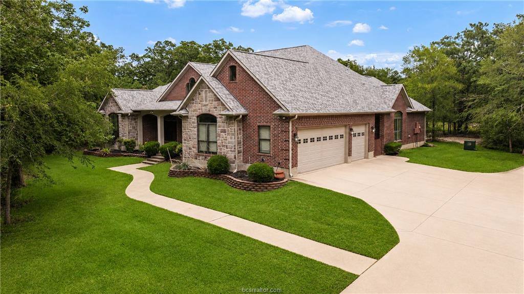 3926 Austins Estates Drive, Bryan, TX 77808