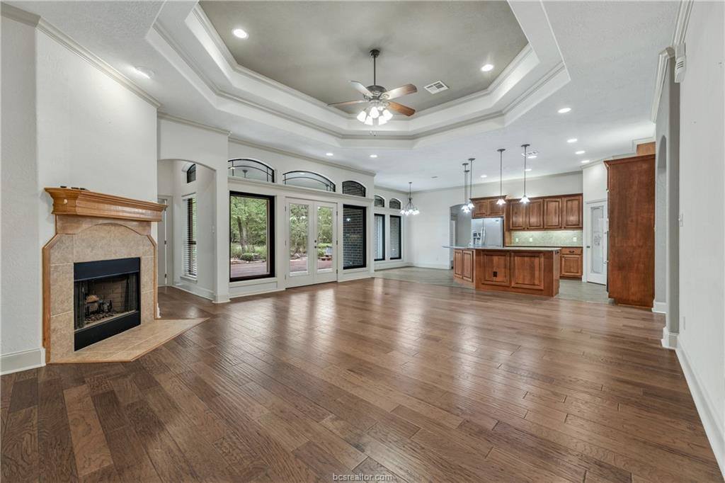 3926 Austins Estates Drive, Bryan, TX 77808