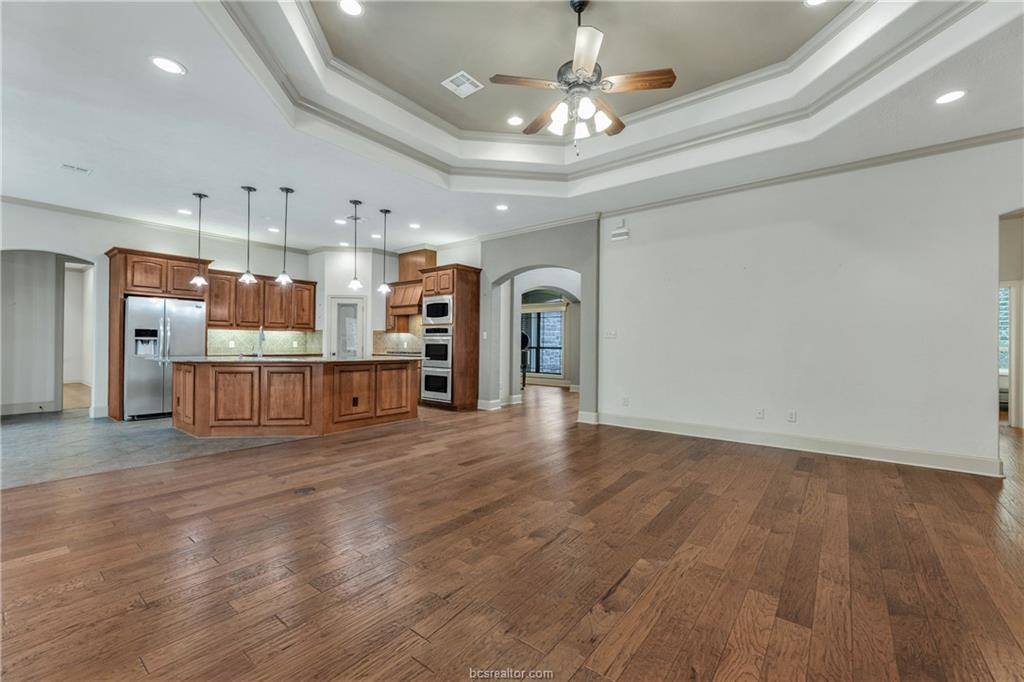 3926 Austins Estates Drive, Bryan, TX 77808