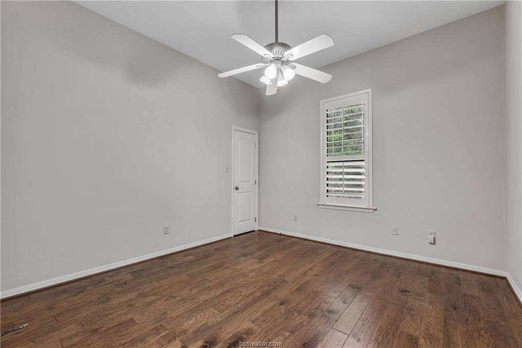 3926 Austins Estates Drive, Bryan, TX 77808