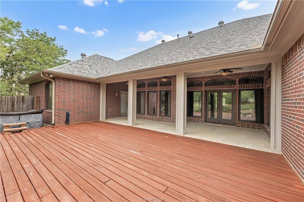 3926 Austins Estates Drive, Bryan, TX 77808