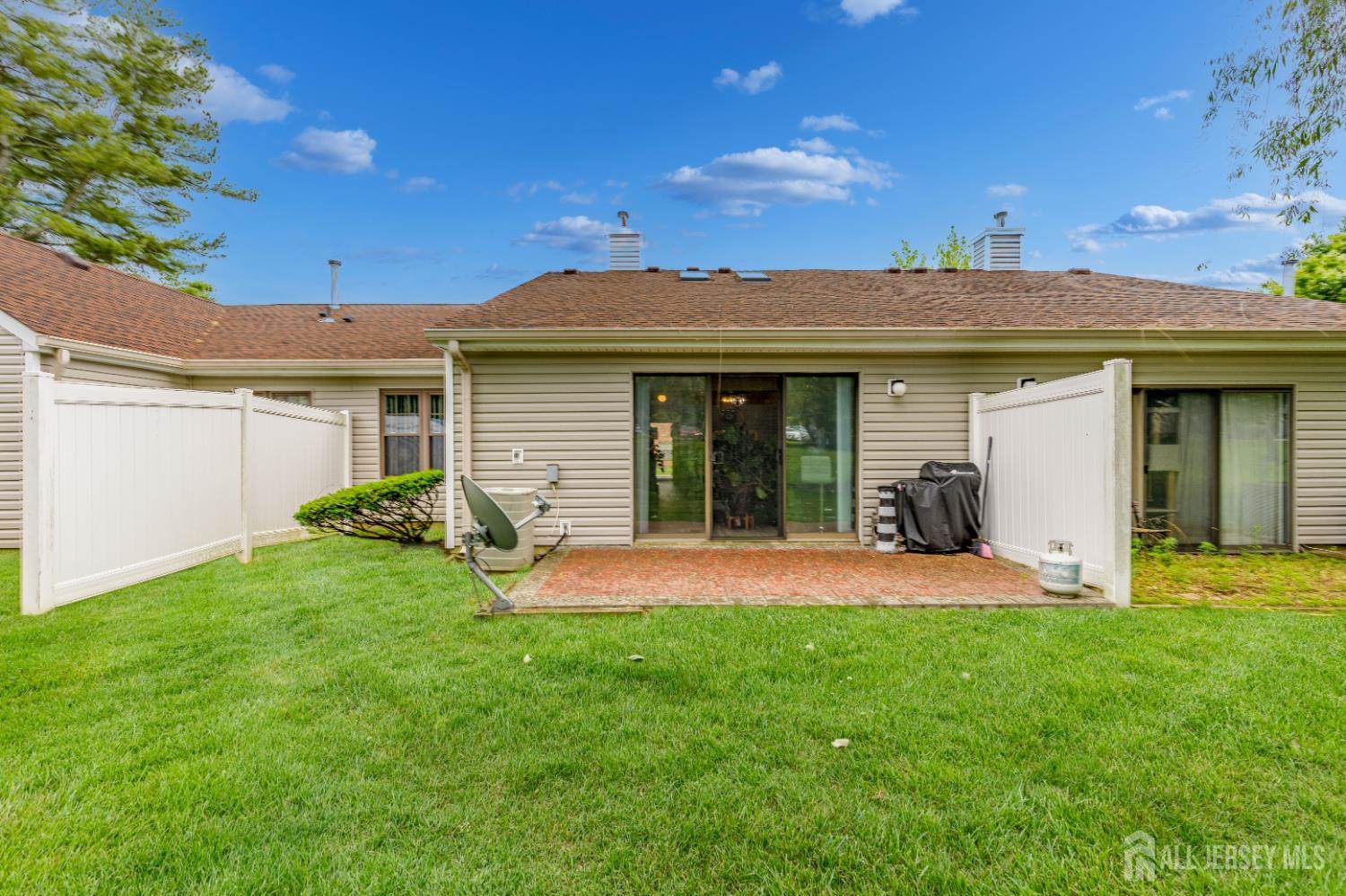 62 Wycoff Way East, East Brunswick, NJ 08816