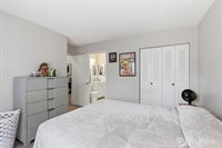62 Wycoff Way East, East Brunswick, NJ 08816
