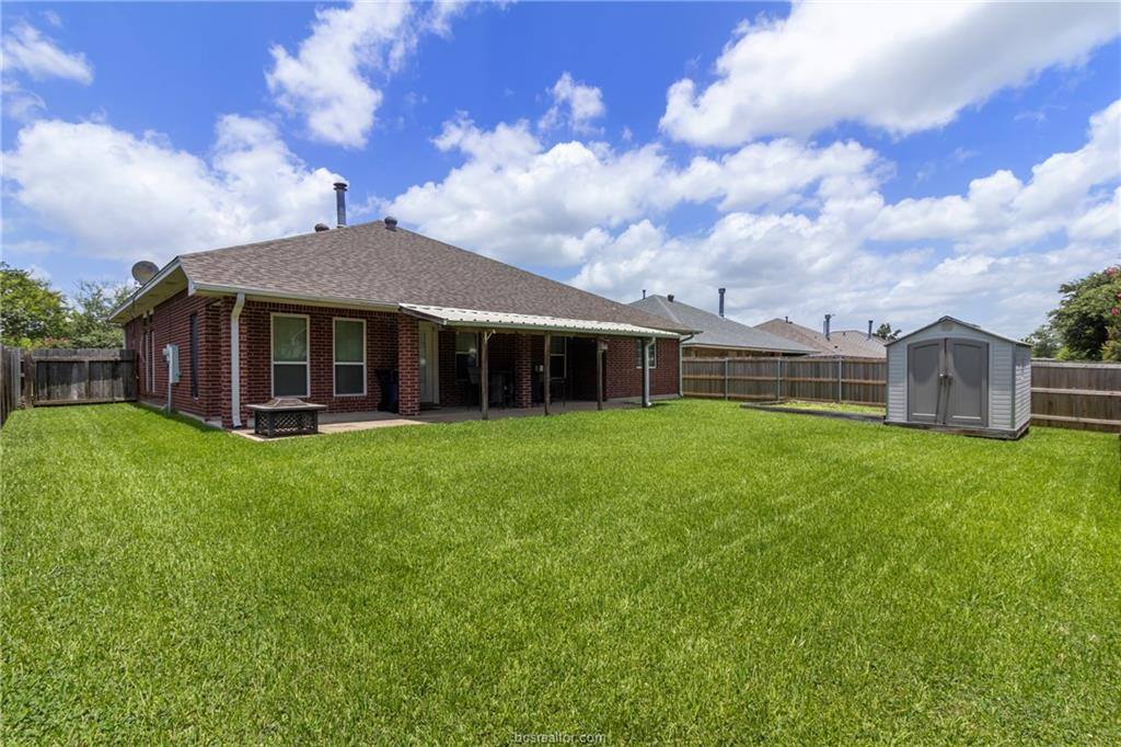 1208 Portsmouth Court, College Station, TX 77845
