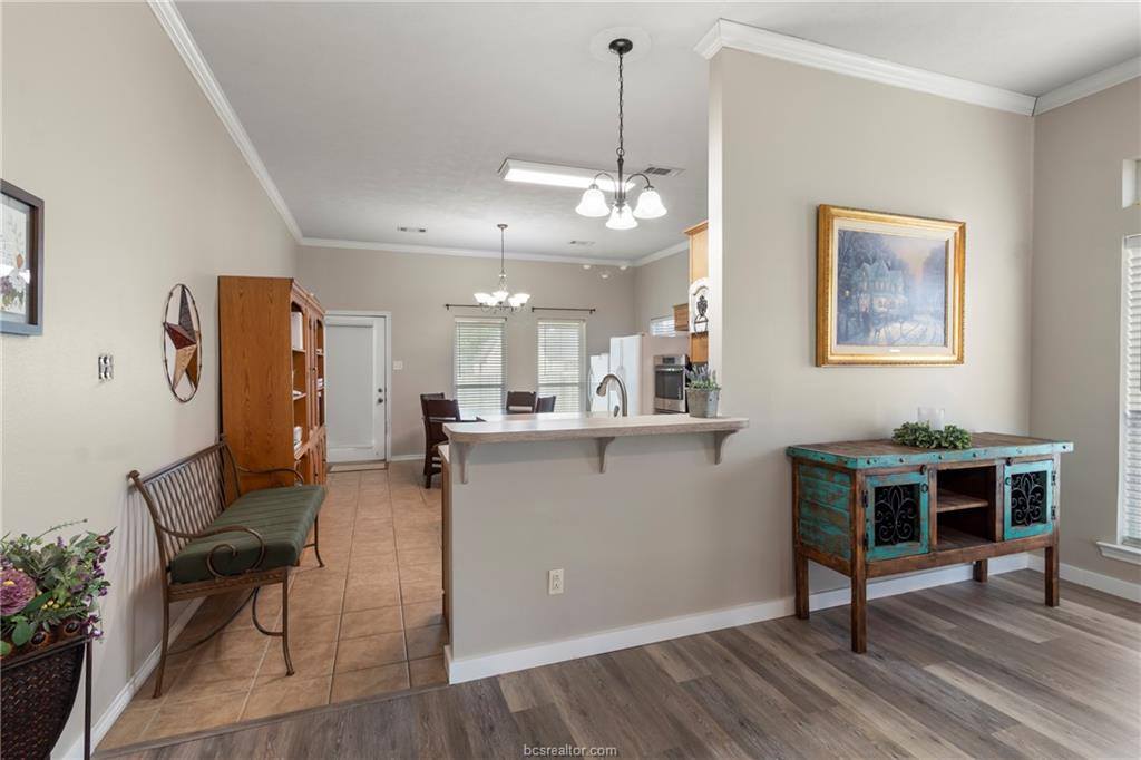 1208 Portsmouth Court, College Station, TX 77845