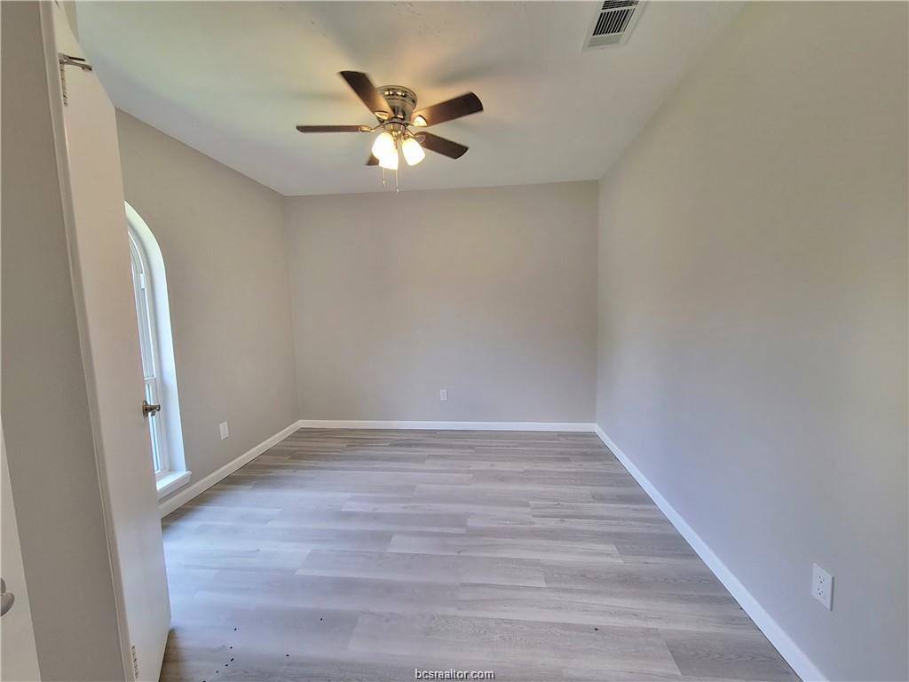 1409 Broadmoor Drive, Bryan, TX 77802