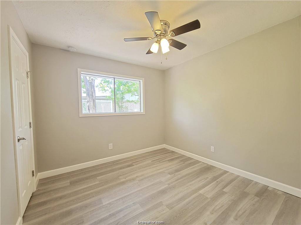1409 Broadmoor Drive, Bryan, TX 77802