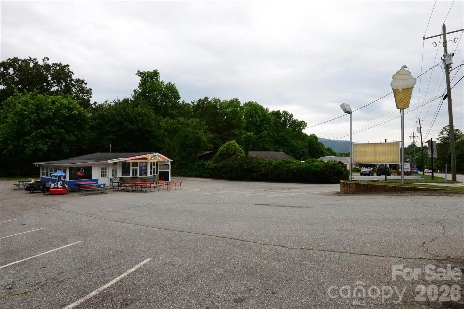 405 West State Street, Black Mountain, NC 28711