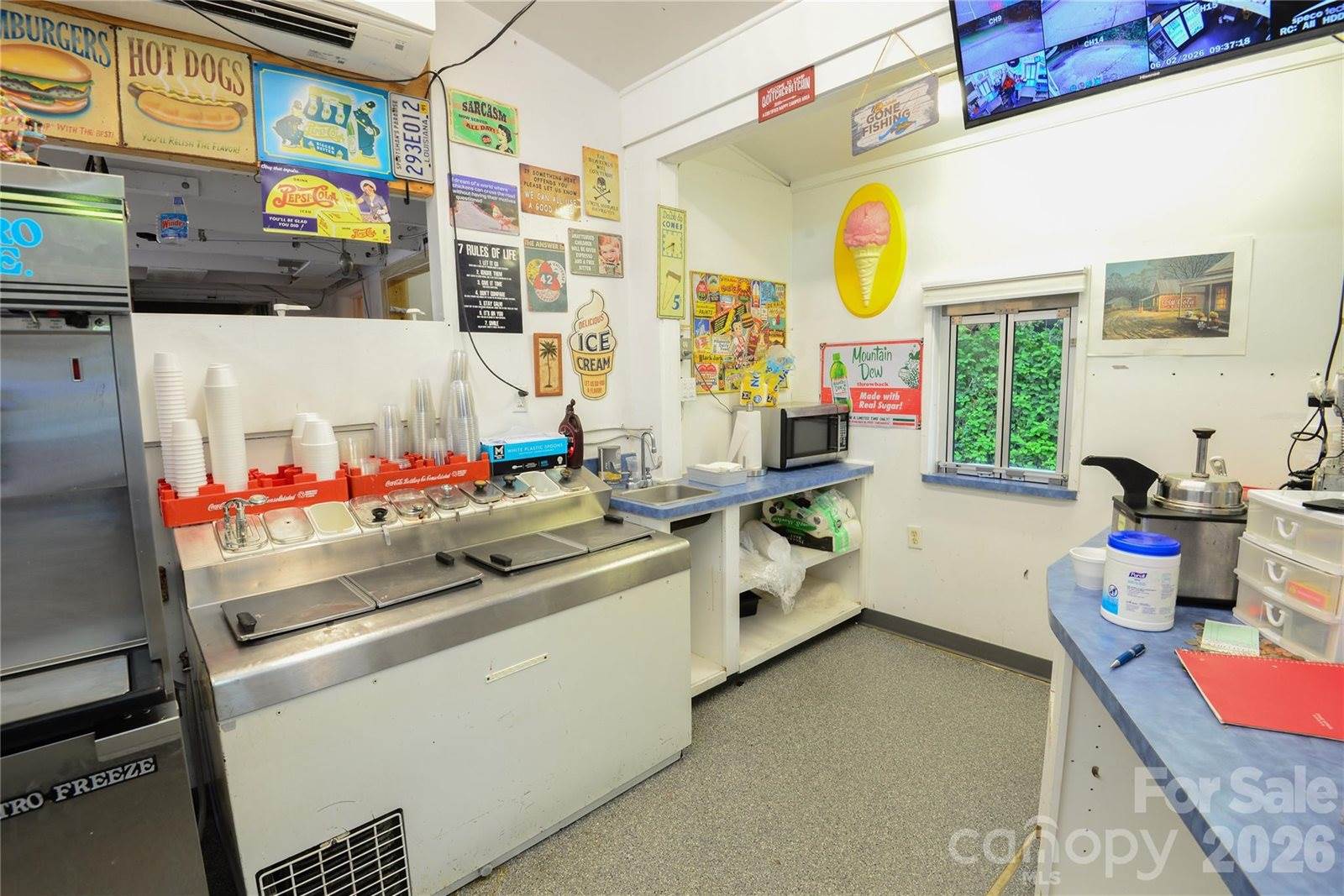 405 West State Street, Black Mountain, NC 28711