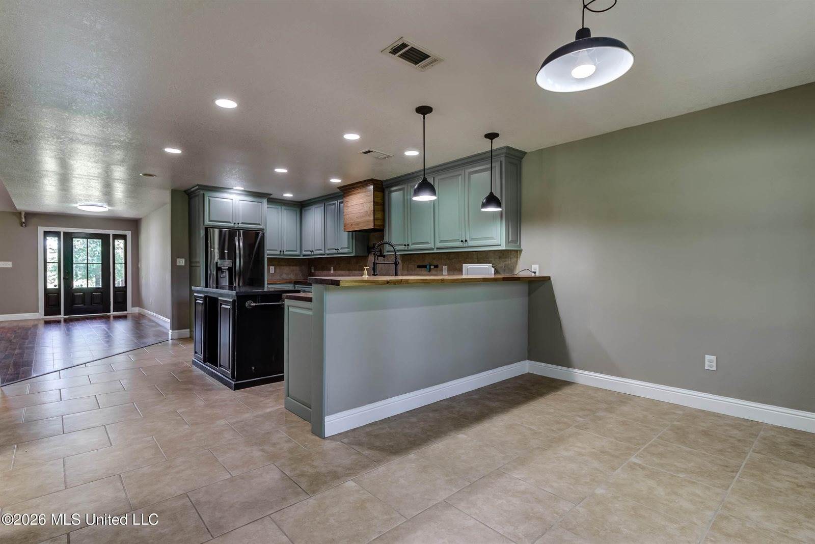17242 East Spring Lake Drive, Vancleave, MS 39565