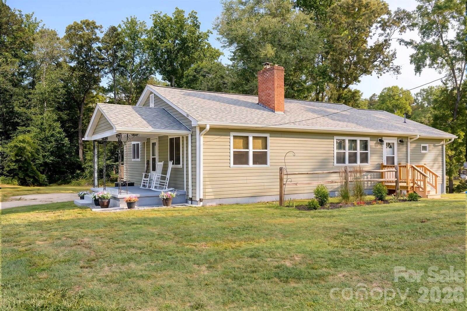 1625 US 601 Highway, Yadkinville, NC 27055