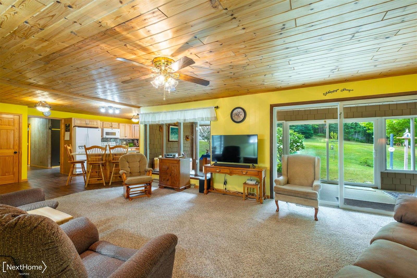 1557 W Eddy School Road, Bellaire, MI 49615