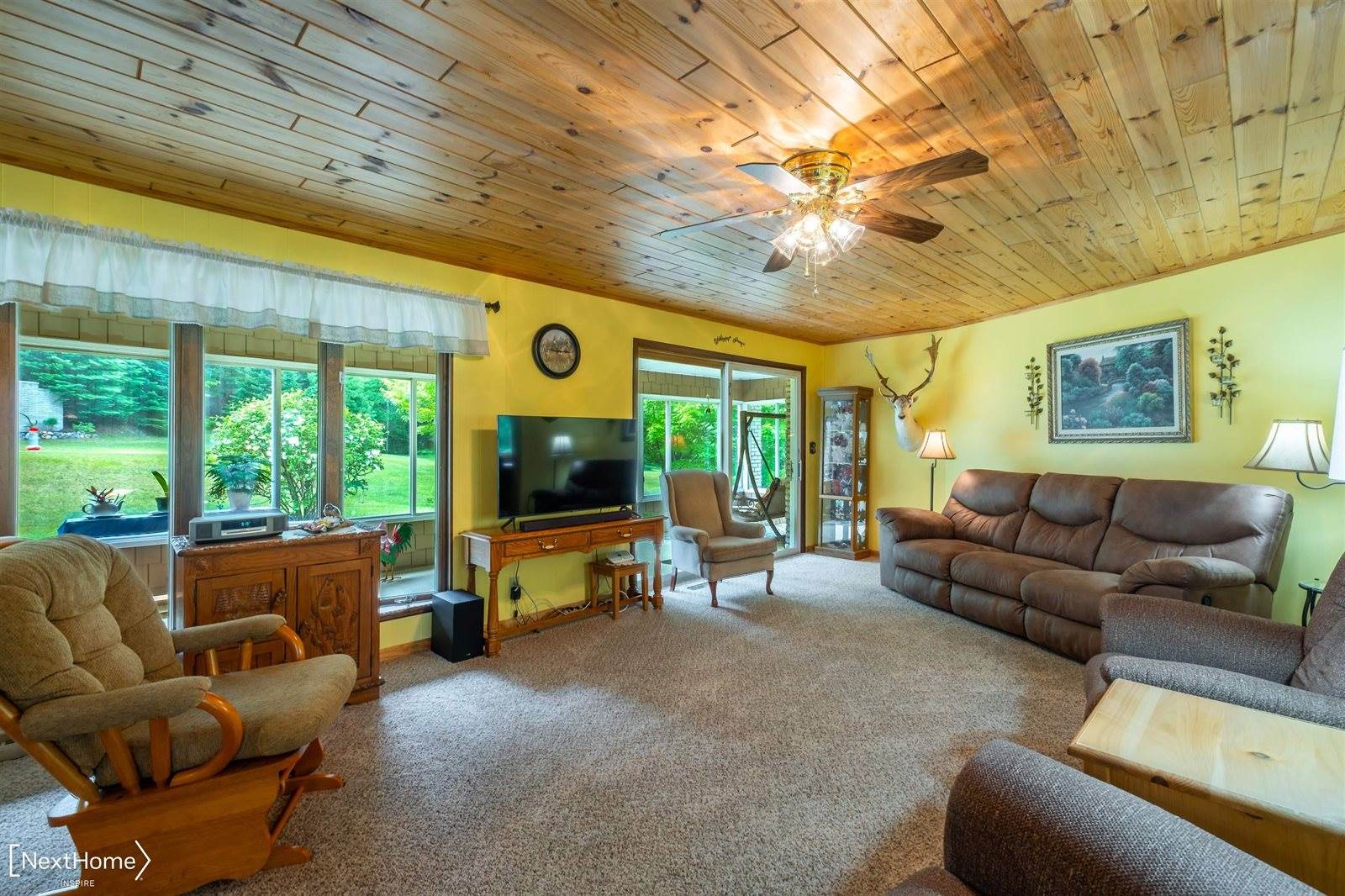 1557 W Eddy School Road, Bellaire, MI 49615