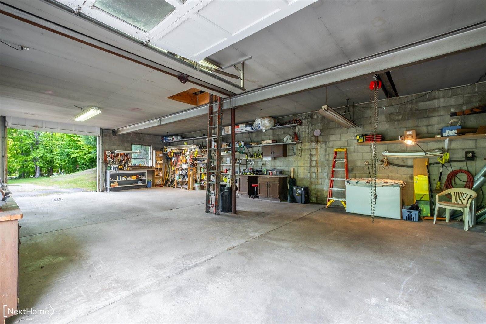 1557 W Eddy School Road, Bellaire, MI 49615