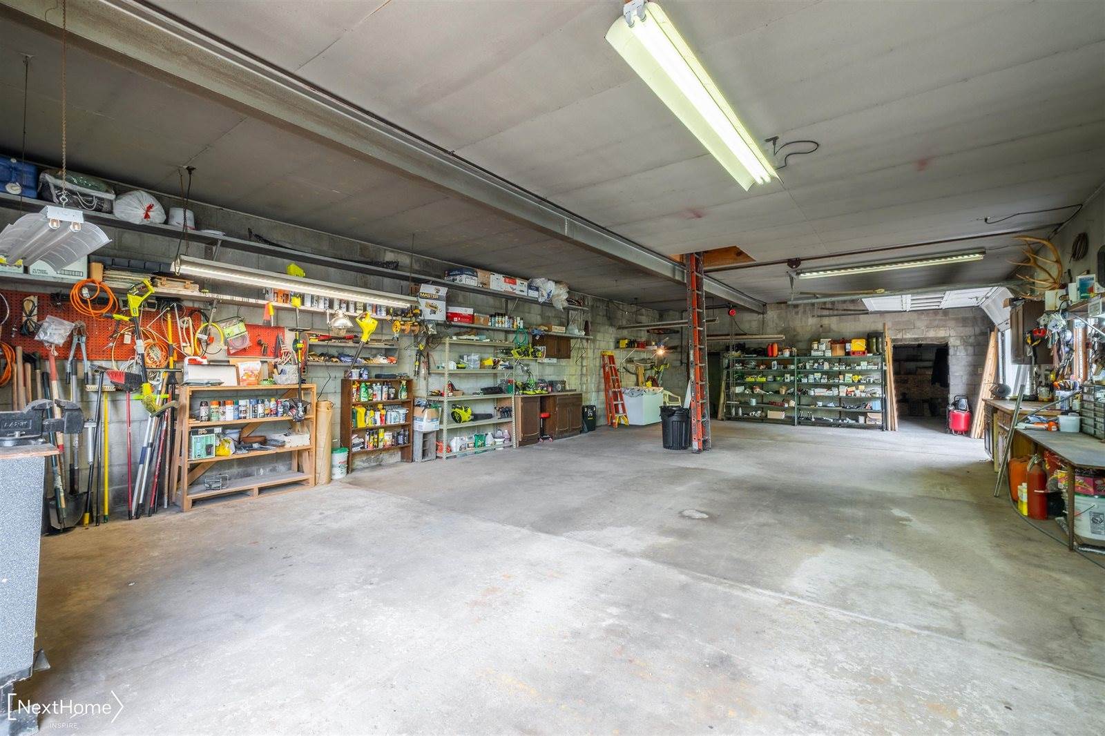 1557 W Eddy School Road, Bellaire, MI 49615