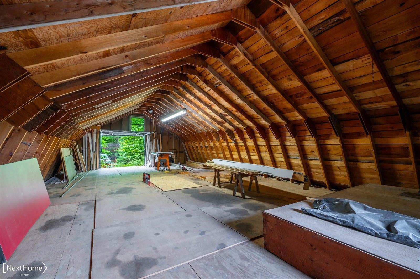 1557 W Eddy School Road, Bellaire, MI 49615