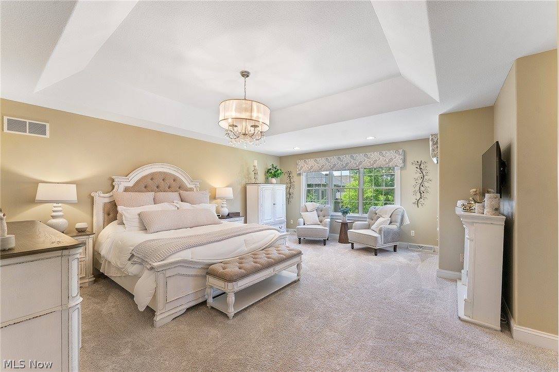 1325 Fox Den Trail, Canfield, OH 44406