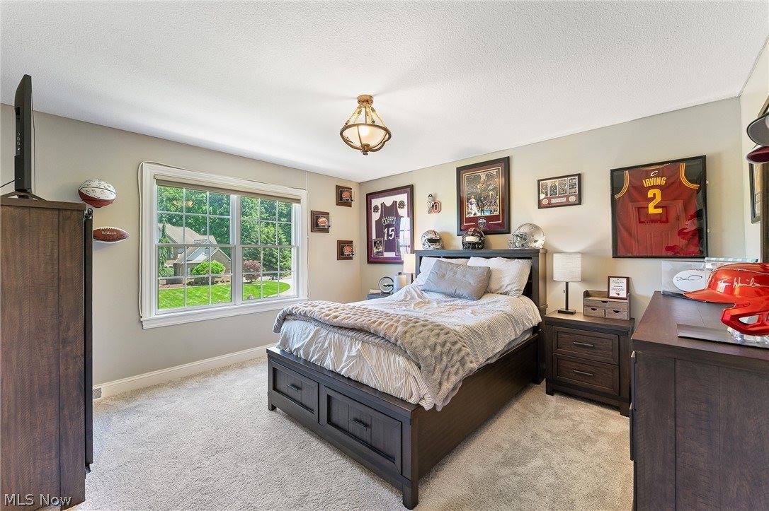 1325 Fox Den Trail, Canfield, OH 44406