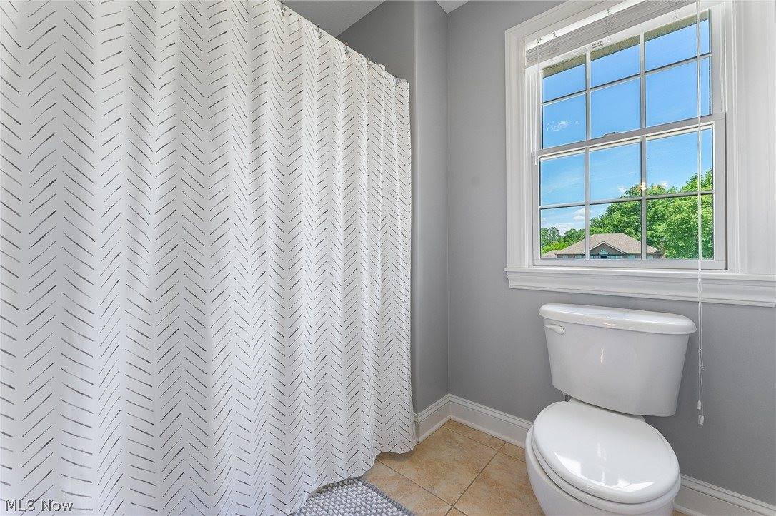1325 Fox Den Trail, Canfield, OH 44406