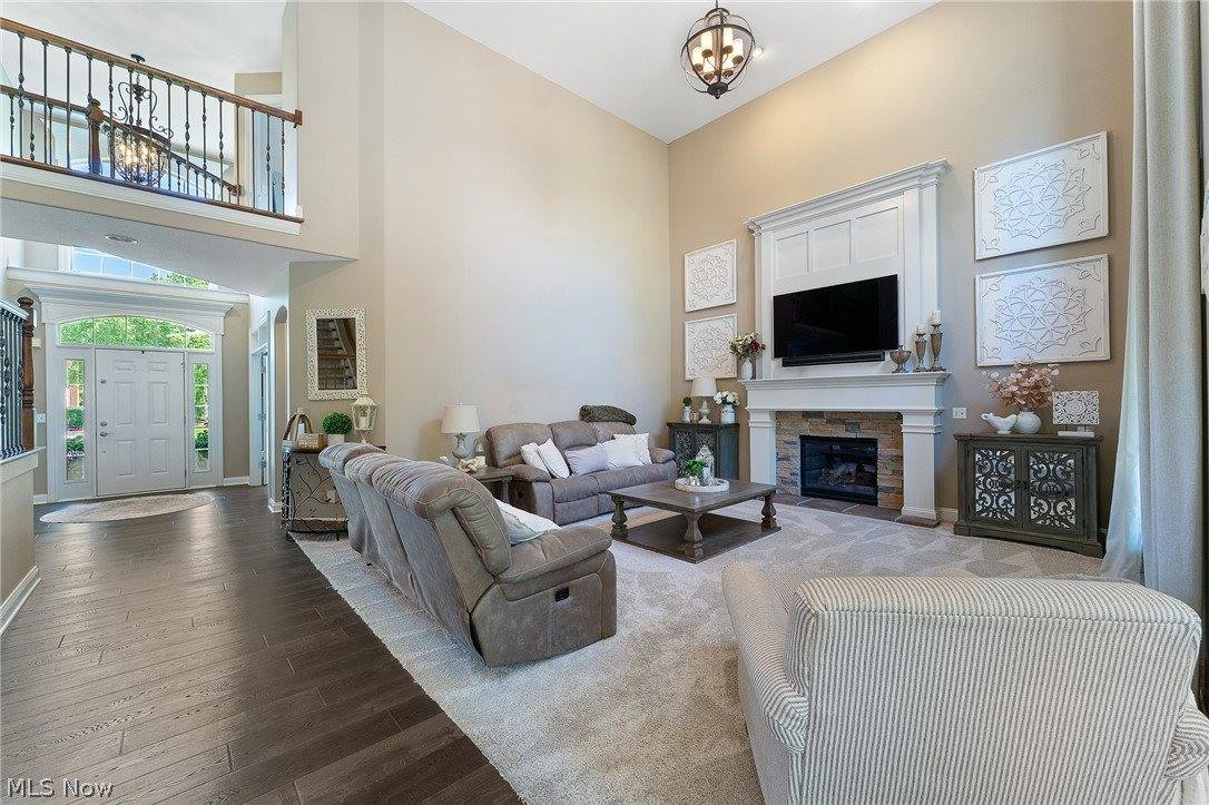 1325 Fox Den Trail, Canfield, OH 44406