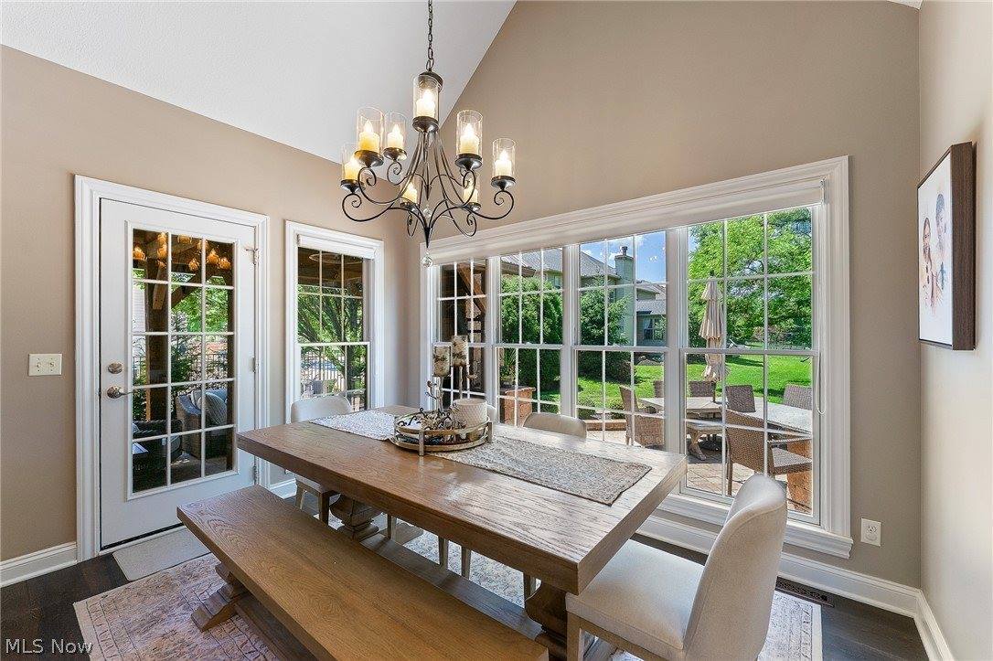 1325 Fox Den Trail, Canfield, OH 44406