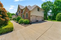 1325 Fox Den Trail, Canfield, OH 44406