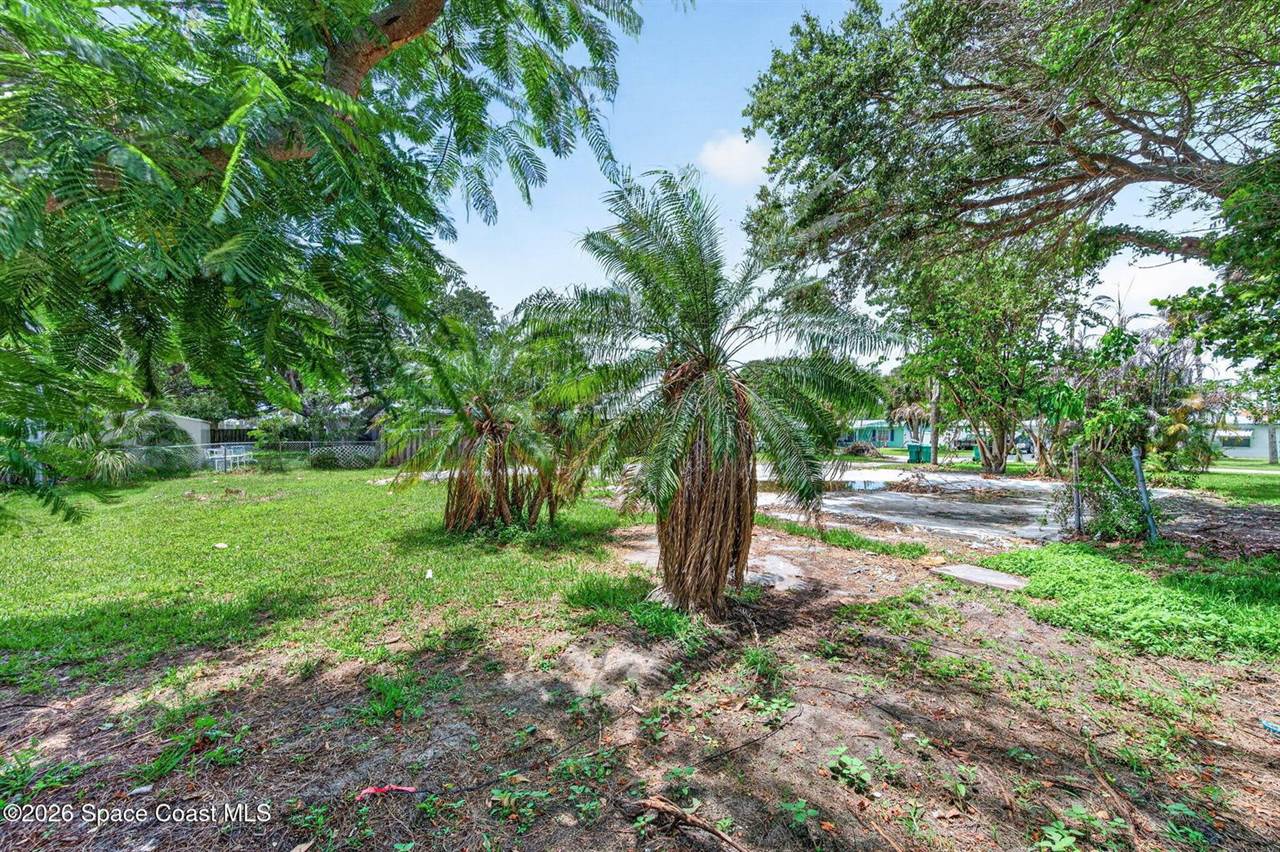 141 W Volusia Lane, Cocoa Beach, FL 32931