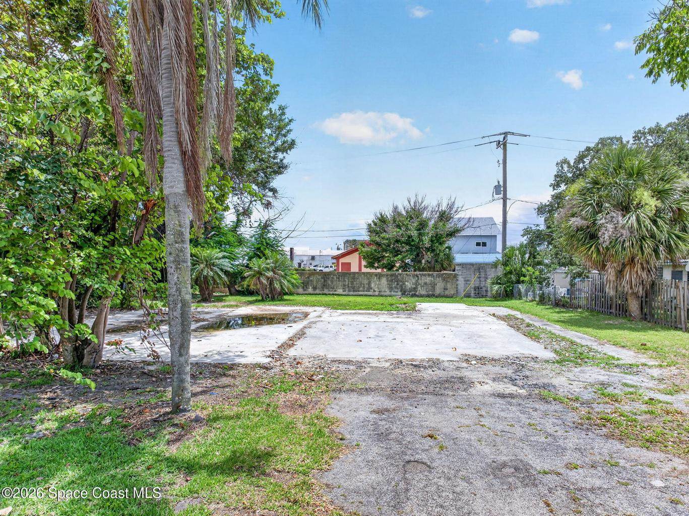 141 W Volusia Lane, Cocoa Beach, FL 32931