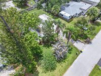 141 W Volusia Lane, Cocoa Beach, FL 32931