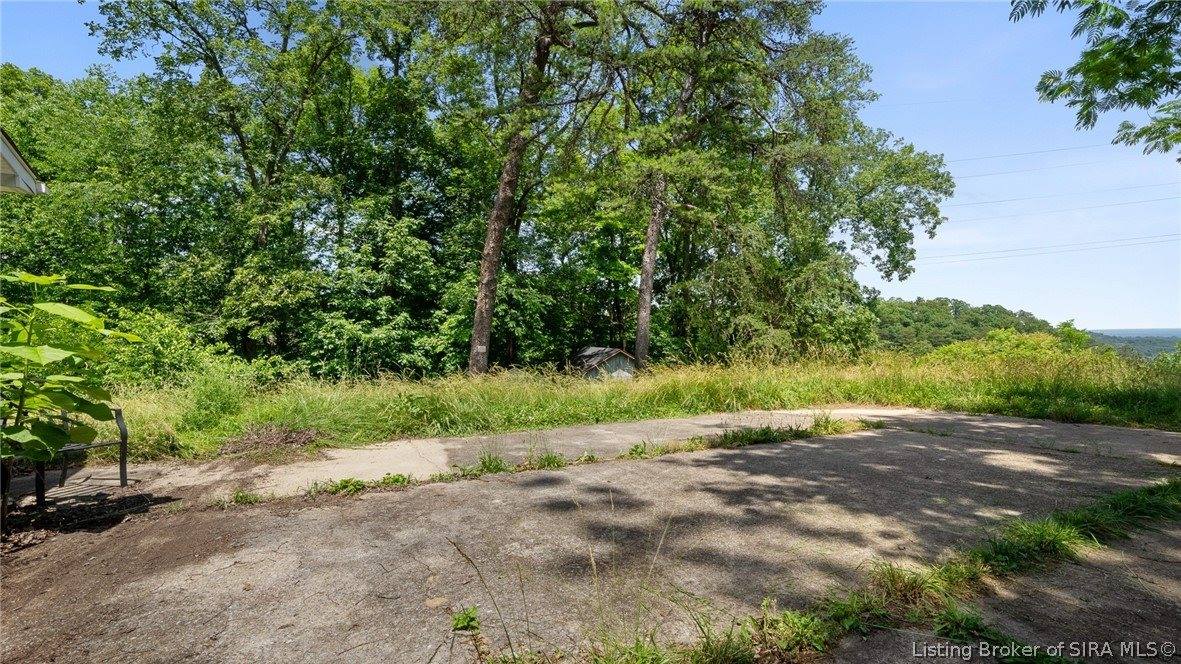 5329 Quarry Road, New Albany, IN 47150