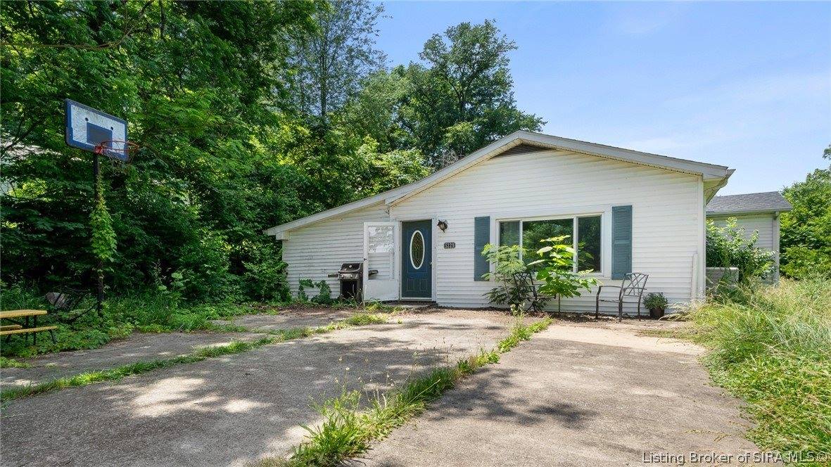 5329 Quarry Road, New Albany, IN 47150