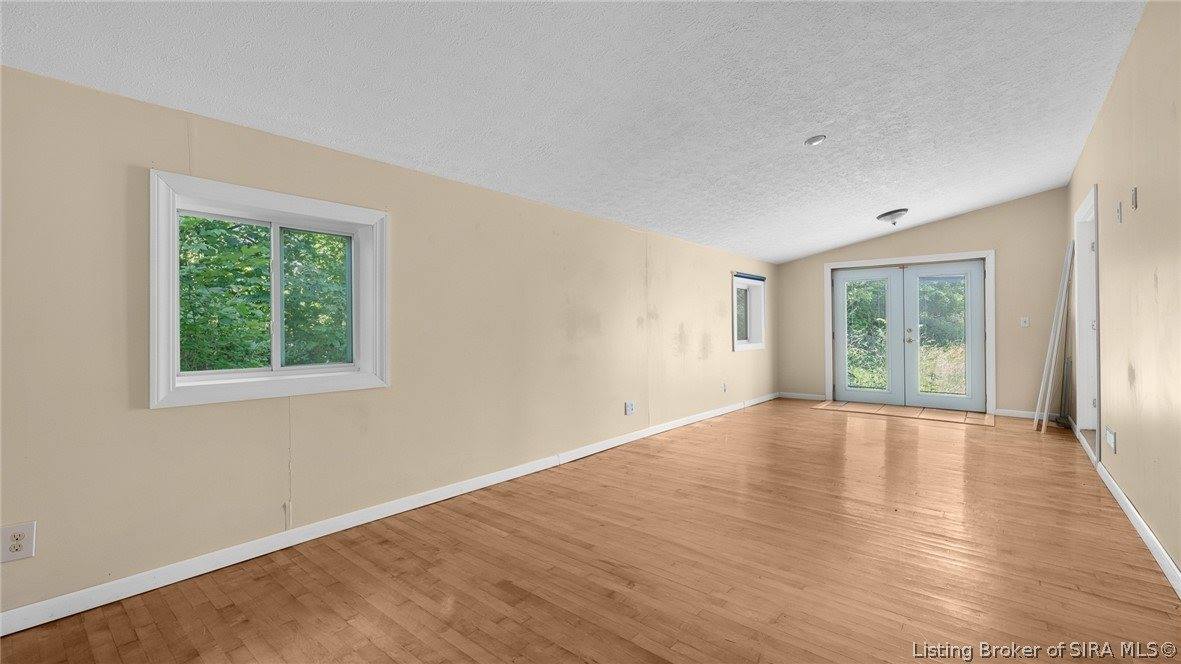 5329 Quarry Road, New Albany, IN 47150