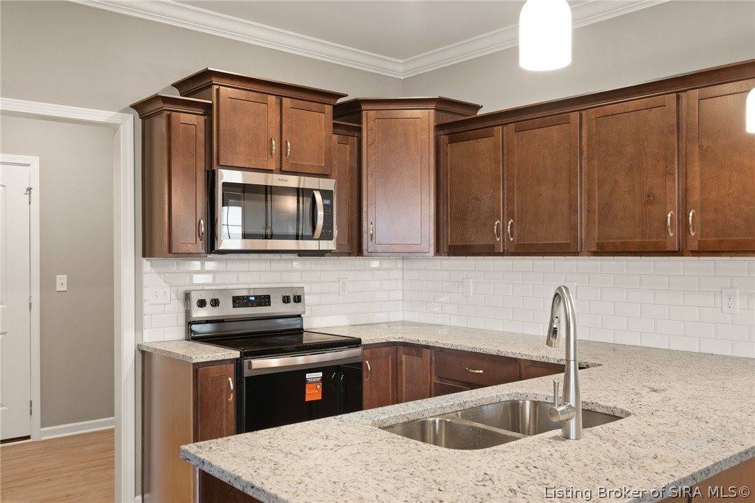 1234 Elizabeth Lane, Jeffersonville, IN 47130