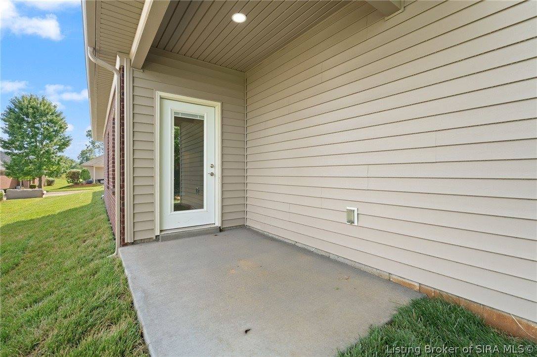 1234 Elizabeth Lane, Jeffersonville, IN 47130