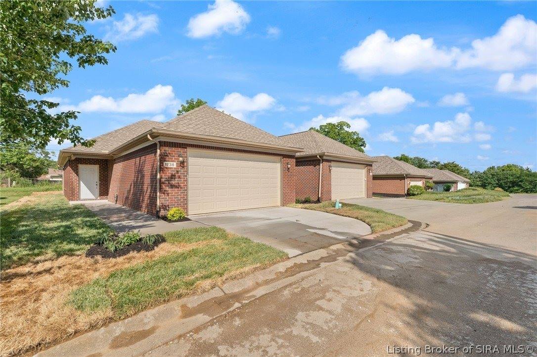 1236 Elizabeth Lane, Jeffersonville, IN 47130