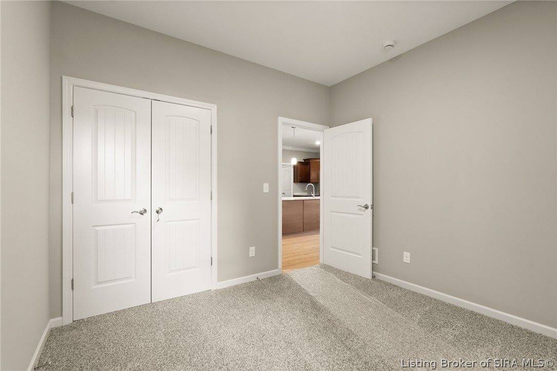 1236 Elizabeth Lane, Jeffersonville, IN 47130