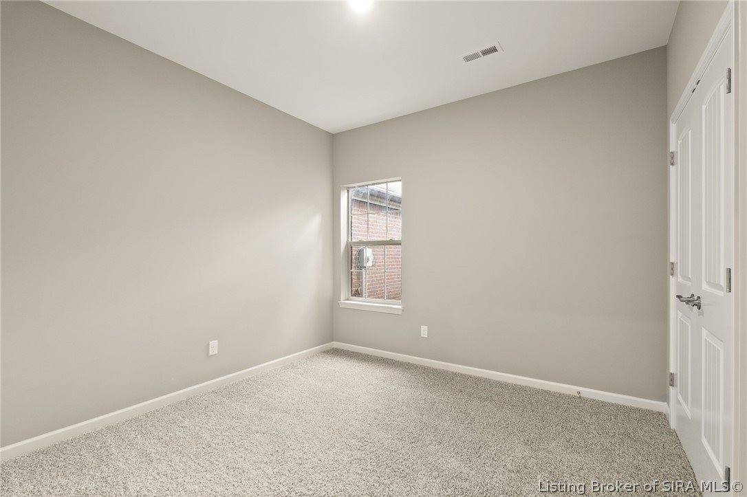 1236 Elizabeth Lane, Jeffersonville, IN 47130