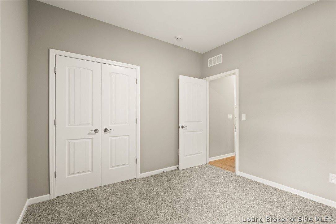 1236 Elizabeth Lane, Jeffersonville, IN 47130
