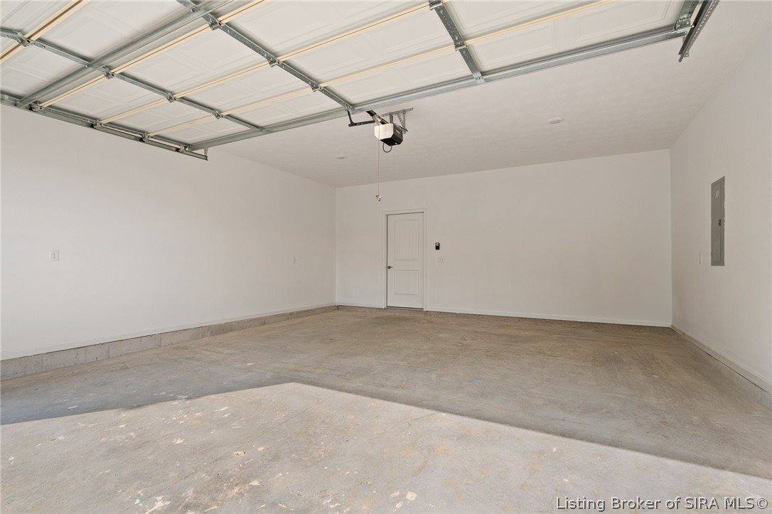 1236 Elizabeth Lane, Jeffersonville, IN 47130