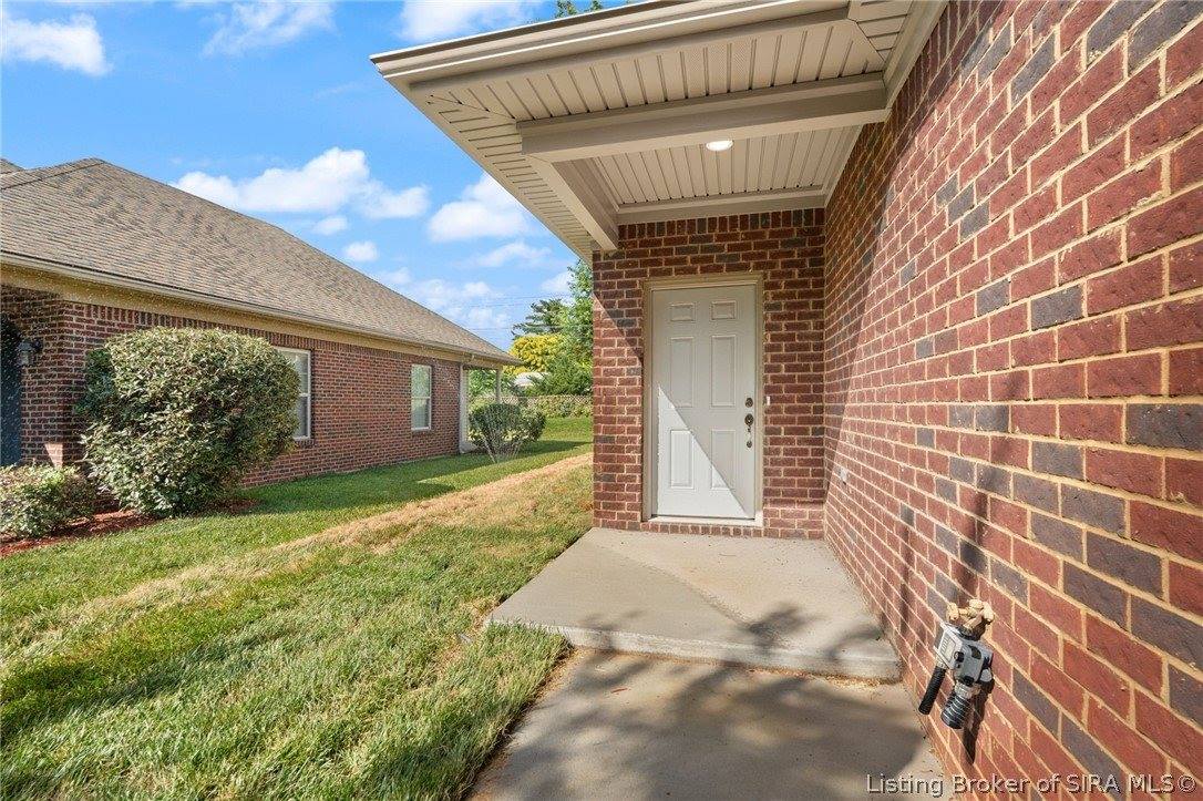 1236 Elizabeth Lane, Jeffersonville, IN 47130