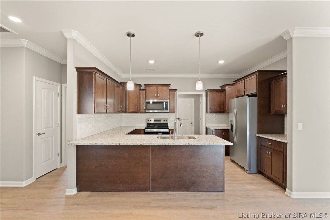 1236 Elizabeth Lane, Jeffersonville, IN 47130