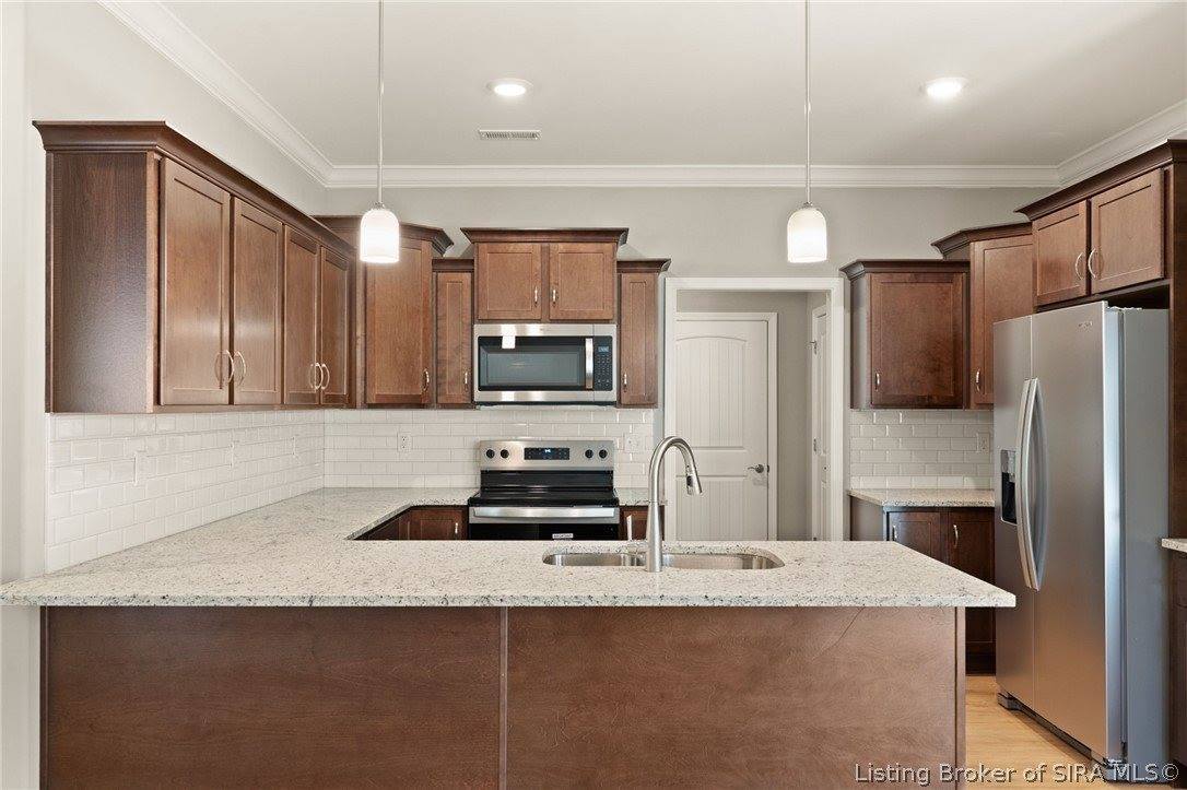 1236 Elizabeth Lane, Jeffersonville, IN 47130