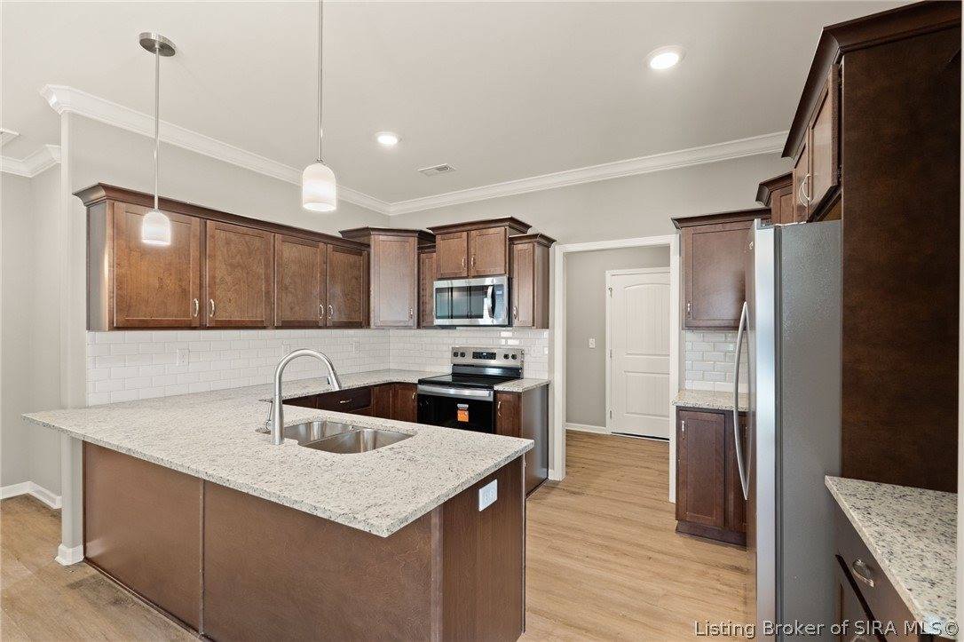 1236 Elizabeth Lane, Jeffersonville, IN 47130