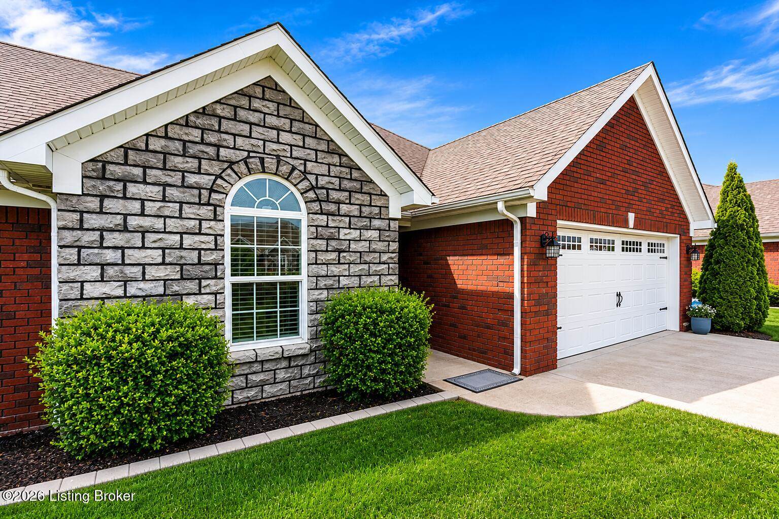 119 Sweetspire Dr, Mt Washington, KY 40047