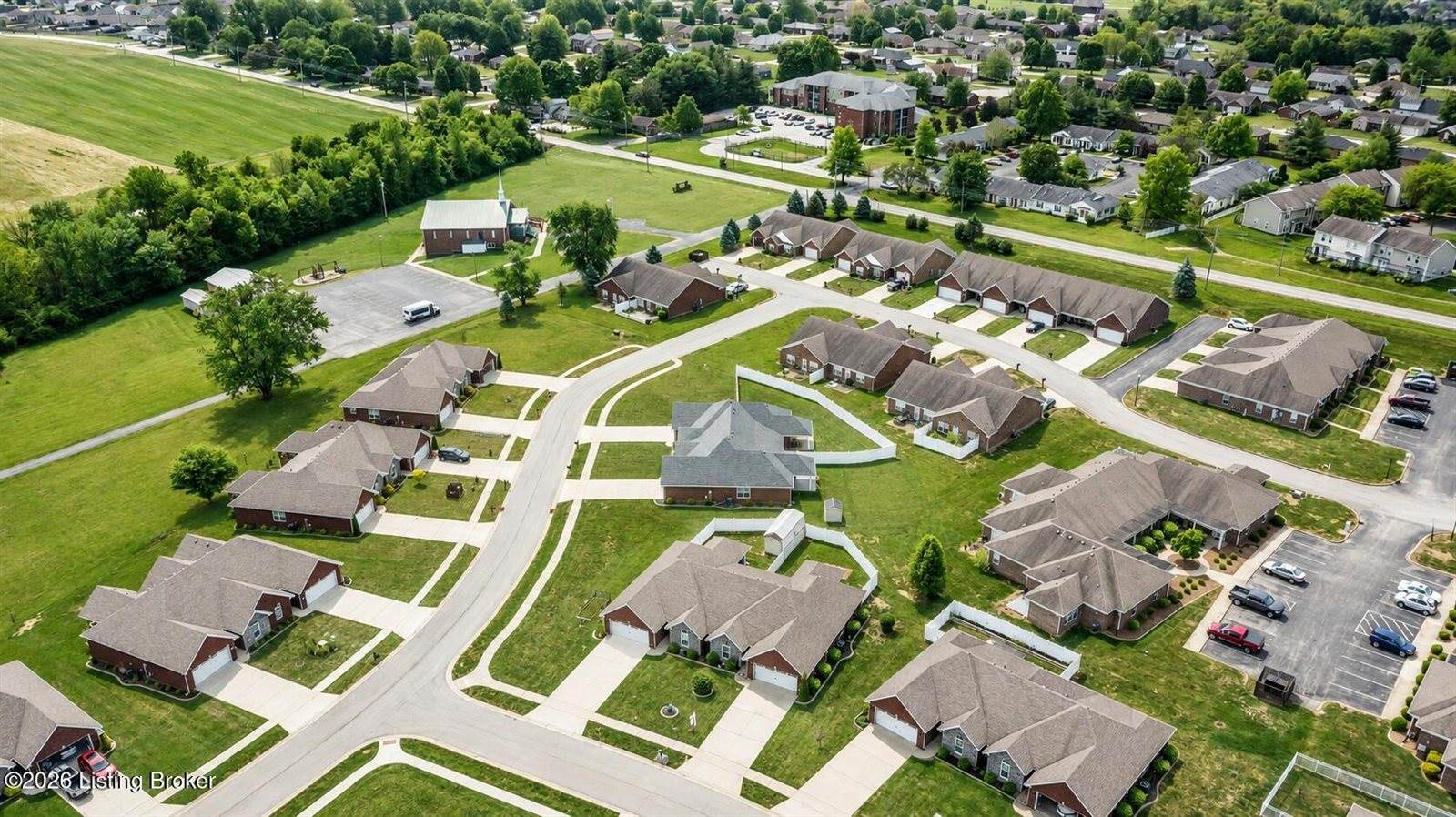 119 Sweetspire Dr, Mt Washington, KY 40047