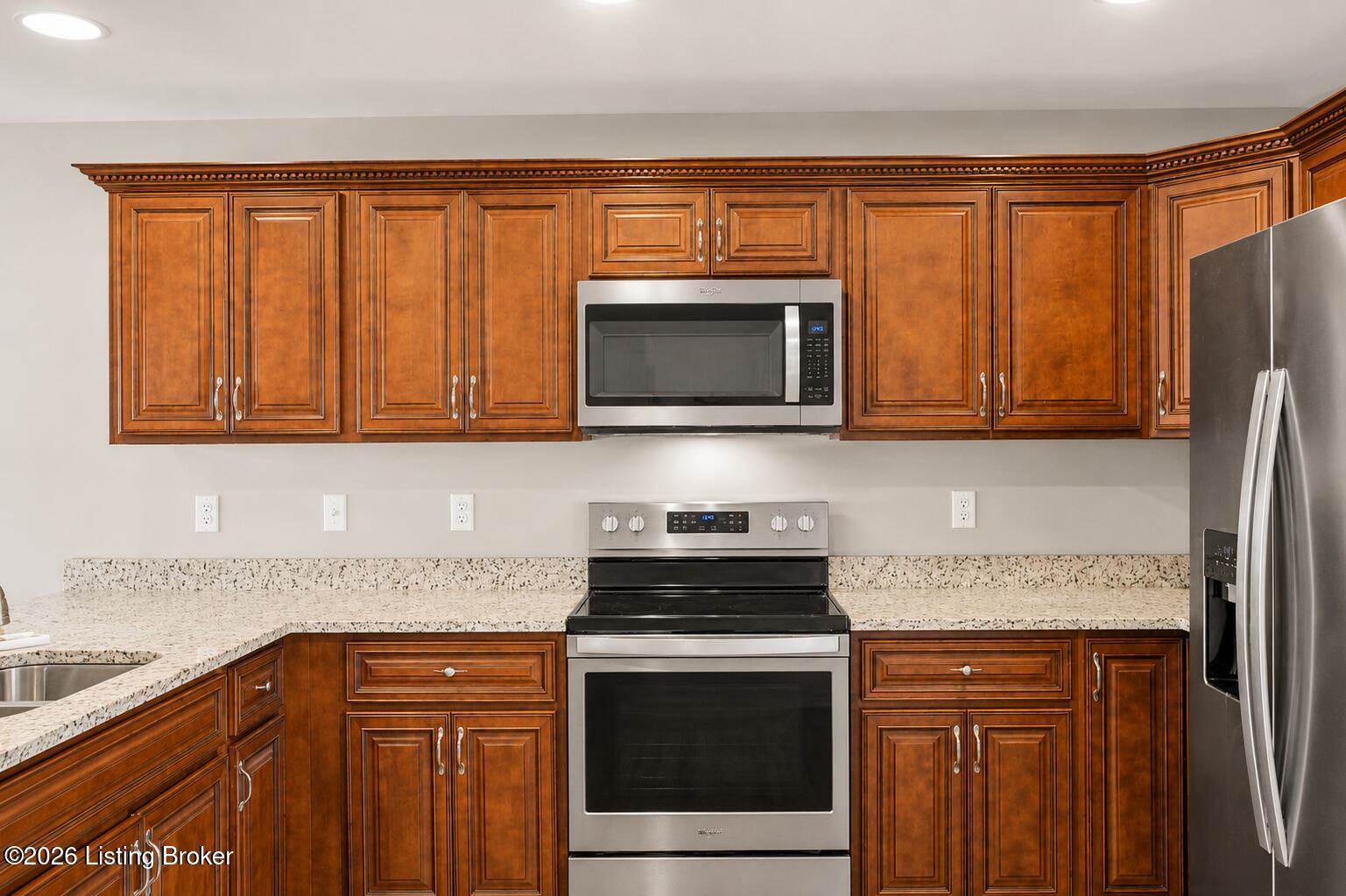 119 Sweetspire Dr, Mt Washington, KY 40047