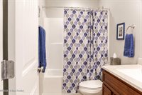 119 Sweetspire Dr, Mt Washington, KY 40047