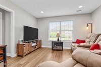 119 Sweetspire Dr, Mt Washington, KY 40047
